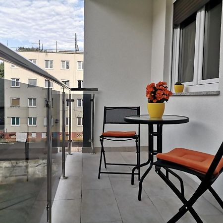 Eugenia Apartment Пула Екстериор снимка