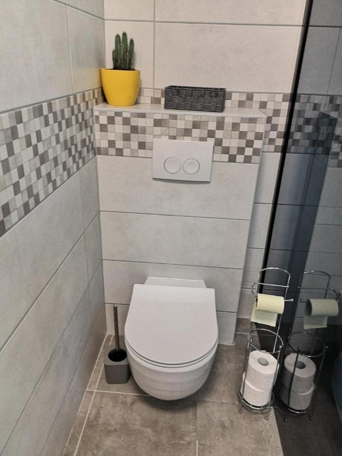 Eugenia Apartment Пула Екстериор снимка