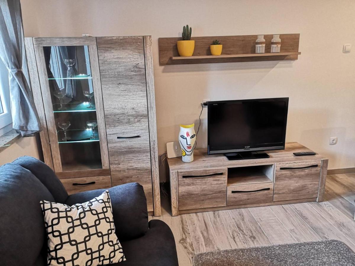Eugenia Apartment Пула Екстериор снимка